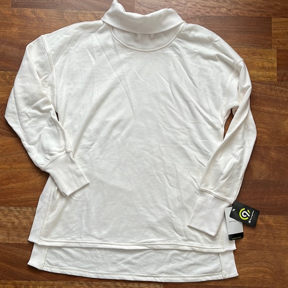 Champion Sweaters - Brand new champion sweatshirt